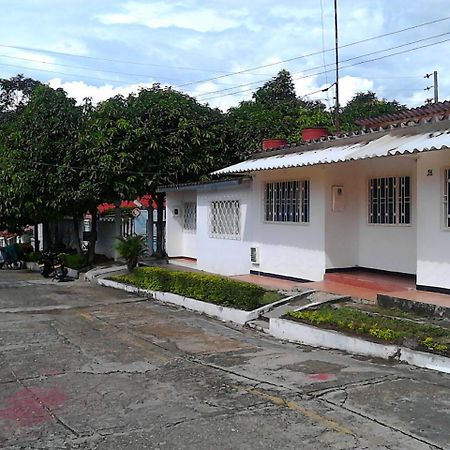 Alquiler Cabana Melgar Esterno foto